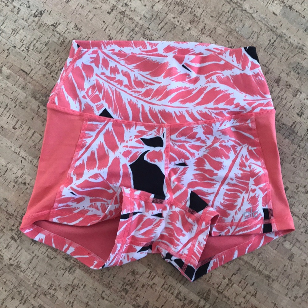 Alo yoga shorts